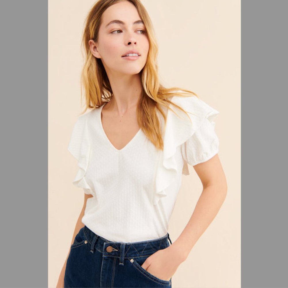 Anthropologie White Florencia Ruffled Top